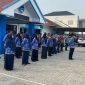 Kepala Dinas Kominfo Jombang, Endro Wahyudi saat menyampaikan arahan penting Bupati Jombang di hadapan seluruh karyawan-karyawati Dinas Kominfo Jombang, dalam apel setiap tanggal 17, Kamis (17/4/2025) pagi.