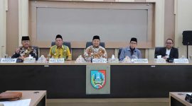Bupati Jombang H Warsubi SH MSi membuka forum 