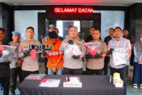 Tersangka kasus penculikan balita di Kota Malang saat dirilis Polres Malang Kota. 