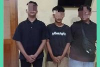 Tiga tersangka aksi pengeroyokan di angkringan Nganjuk.