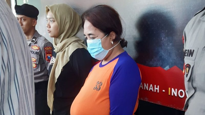 FP (47) pelaku pembunuhan suami siri di kontrakan Johowinong, Mojowarno, Jombang. (Foto Apriani Alva)