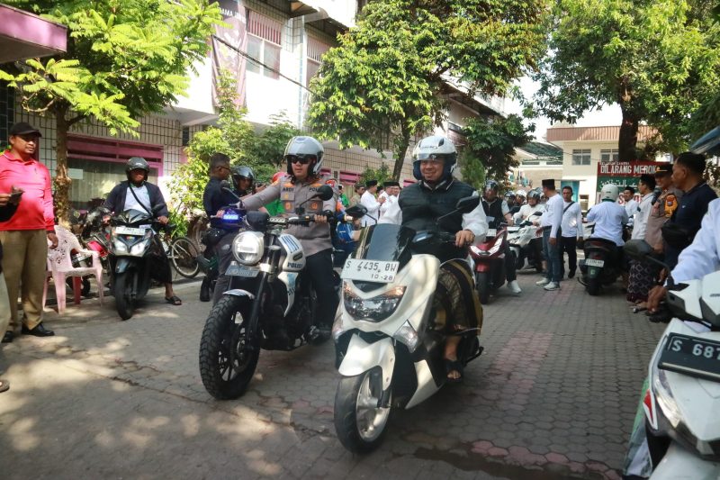Bupati Jombang Warsubi, Wakil Bupati Salmanudin Yazid, dan Forkopimda serta Kapolres Jombang AKBP Ardi Kurniawan melakukan Riding to Muassis bersama PAC GP Ansor Jombang Kota. (Foto: dok)