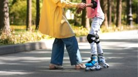 Ilustrasi atlet sepatu roda. (Foto Freepik)