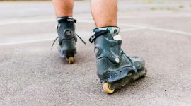 Ilustrasi olahraga sepatu roda. (Foto Freepik)