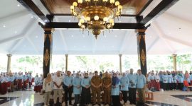 Bupati Jombang Warsubi dan Wakil Bupati Salman dalam acara Pemkab Jombang gaungkan pola makan B2SA dukung Generasi Sehat Menuju Indonesia Emas 2045. (Foto: dok)