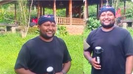 Baltasar Klauna Haqq, peserta asal Sorong, Papua Barat Daya yang berhasil meraih Juara Tiga dalam lomba Sangrai Kopi Manual di acara Wiwit Kopi 2025 Kampung Adat Segunung Wonosalam Jombang. (Foto: dok pribadi)