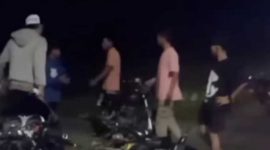 Tangkapan layar video yang beredar di Medsos terkait empat remaja diduga gengster yang diamankan Polres Jombang.
