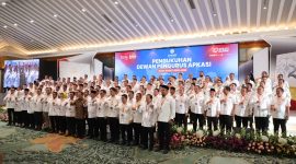 Pengukuhan Dewan Pengurus APKASI. (Foto: dok)