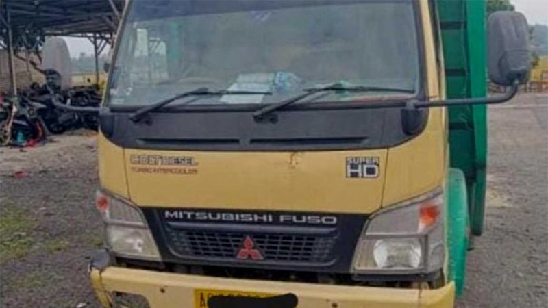 Truk yang sempat kabur diamankan di Satlantas Polres Nganjuk. (Foto:Ist)