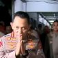 Kapolri Jenderal Listyo Sigit Prabowo meminta maaf saat mengunjungi jenazah driver ojol korban mobil rantis Brimob di RSCM.