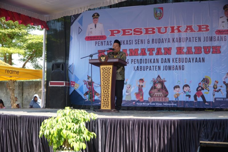 Wakil Bupati Jombang hadiri acara PESBUKAB Kabuh 2025.
