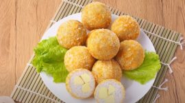 Ilustrasi Resep Bola Bola Nasi Keju. (Foto: tangkapan layar YouTube Kraft ID)