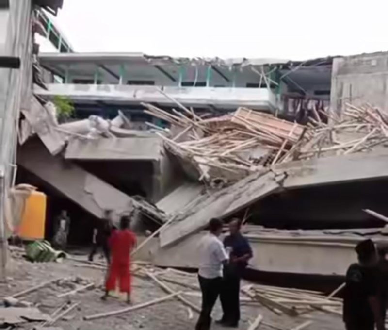 Detik-detik ambruknya Musala Pondok Pesantren Al Khoziny Sidoarjo