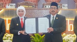 Gubernur Khofifah dan DPRD Jatim Setujui P-APBD 2025 Rp32,99 Triliun.