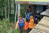 Penemuan potongan daging tubuh manusia di kawasan Pacet, Mojokerto, Jawa Timur.