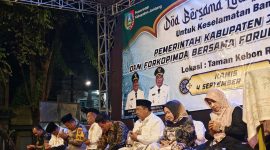 Pengajian Pemkab Jombang di Kebon Rojo bersama Bupati Warsubi.