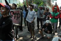 Ilustrasi aksi anarkistis di Jakarta.