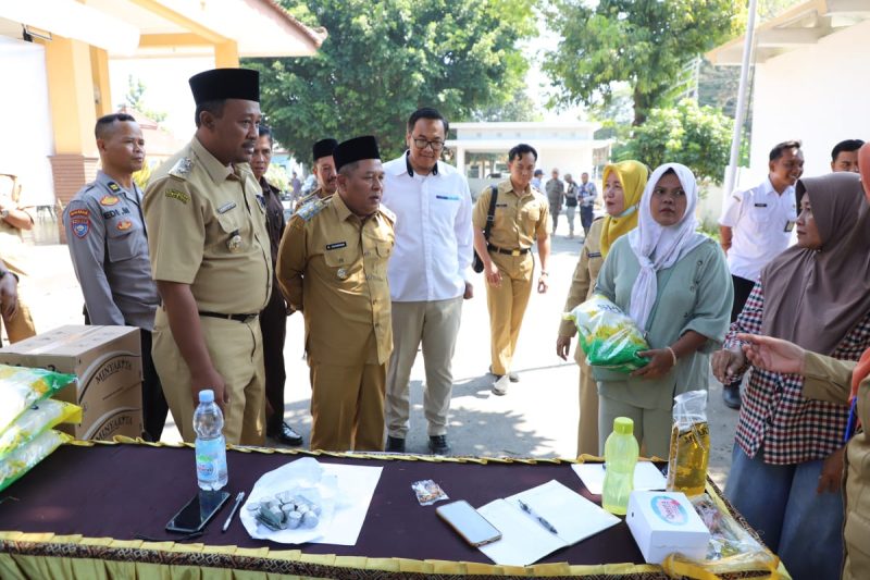 Wakil Bupati Jombang Salmanudin pantau langsung Gerakan Pangan Murah (GPM).