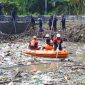 Bersih sampah dalam acara World Cleanup Day (WCD) 2025 di Dam Jetis, Desa Mancilan, Kecamatan Mojoagung, Kabupaten Jombang.