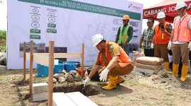 Pelatakan batu pertama pembangunan IPAL Komunal di kecamatan Jogoroto, Kabupaten Jombang, Selasa (16/9/2025).