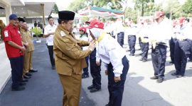 Proses pemberangkatan kontingen PMR Jombang, di pendopo setempat.