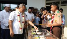 Menko Pangan dan Bupati Warsubi Tinjau Program Makan Bergizi Gratis di Jombang, Targetkan Pemerataan ke Sekolah Agama